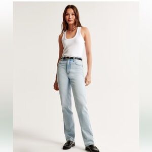 abercrombie ultra high rise 90s straight jean Size 16/33 lightWash Denim Pants